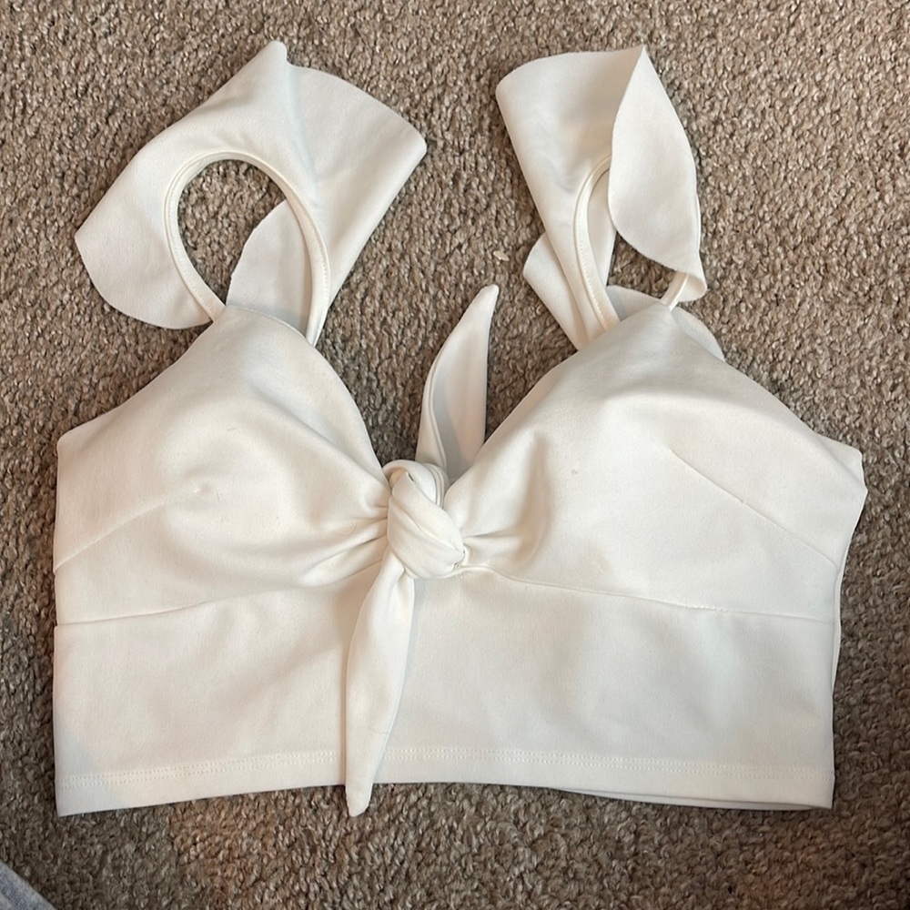 white crop top!